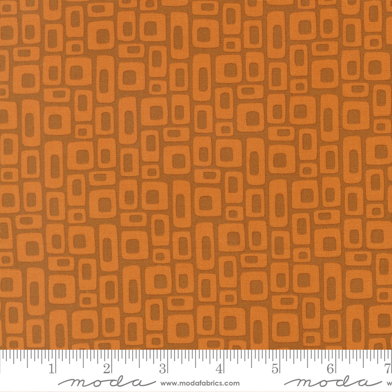 Elizabeth Hartman Scenery Marshmallow Rusty Fabric